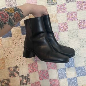 Naturalizer Black Ankle Boot - Size 8.5
